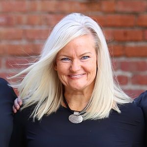 Meet your Posher, Tenley